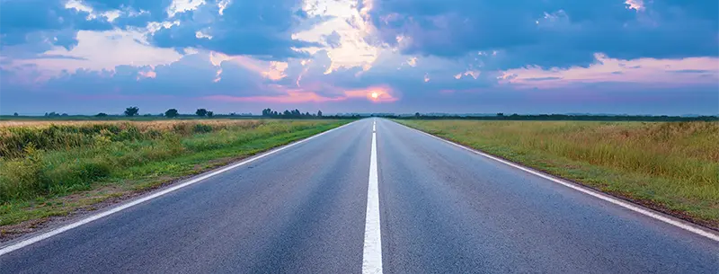 road-into-sunset-high_149684114